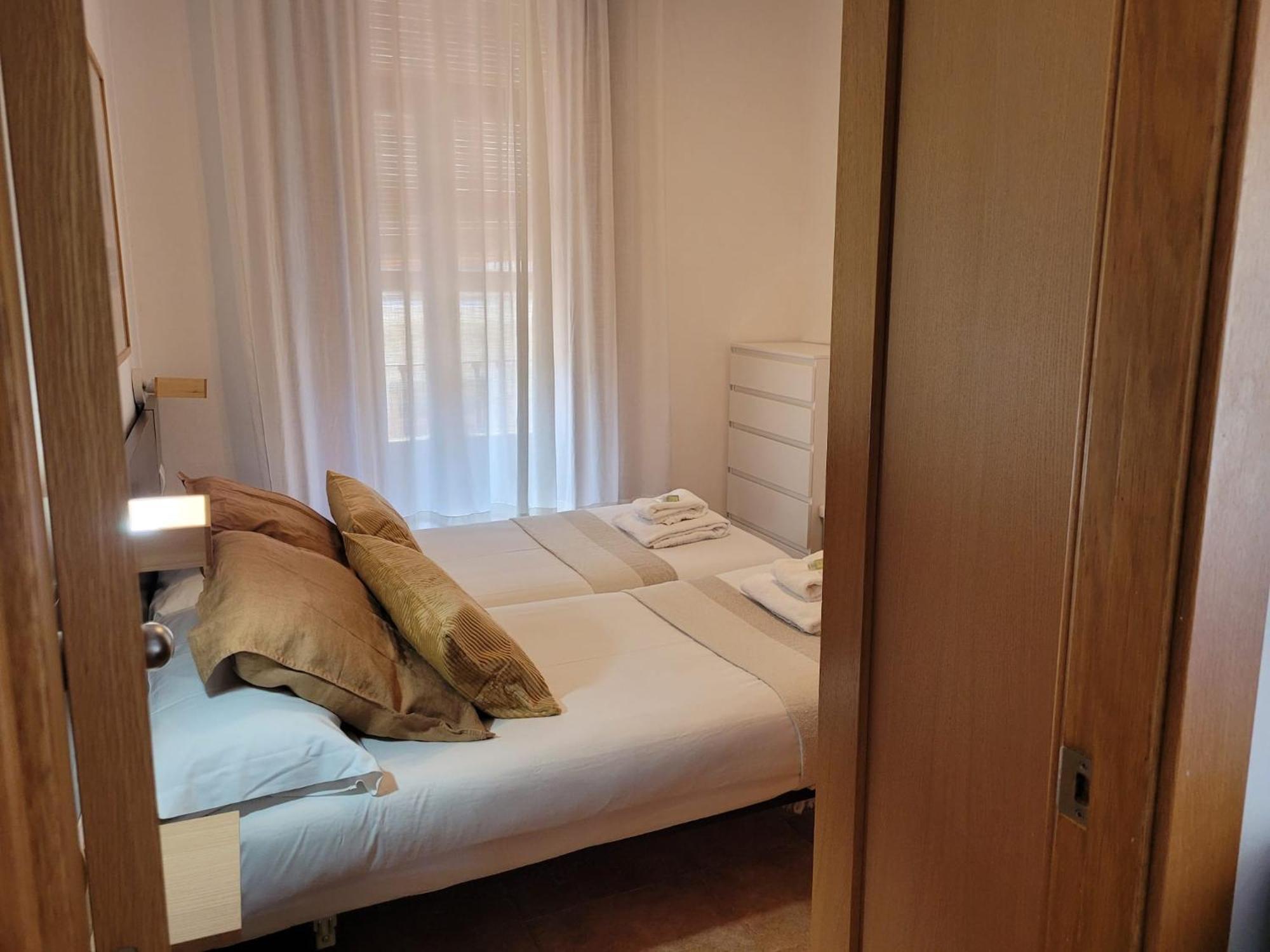 Living Valencia Apartments - Merced Luaran gambar