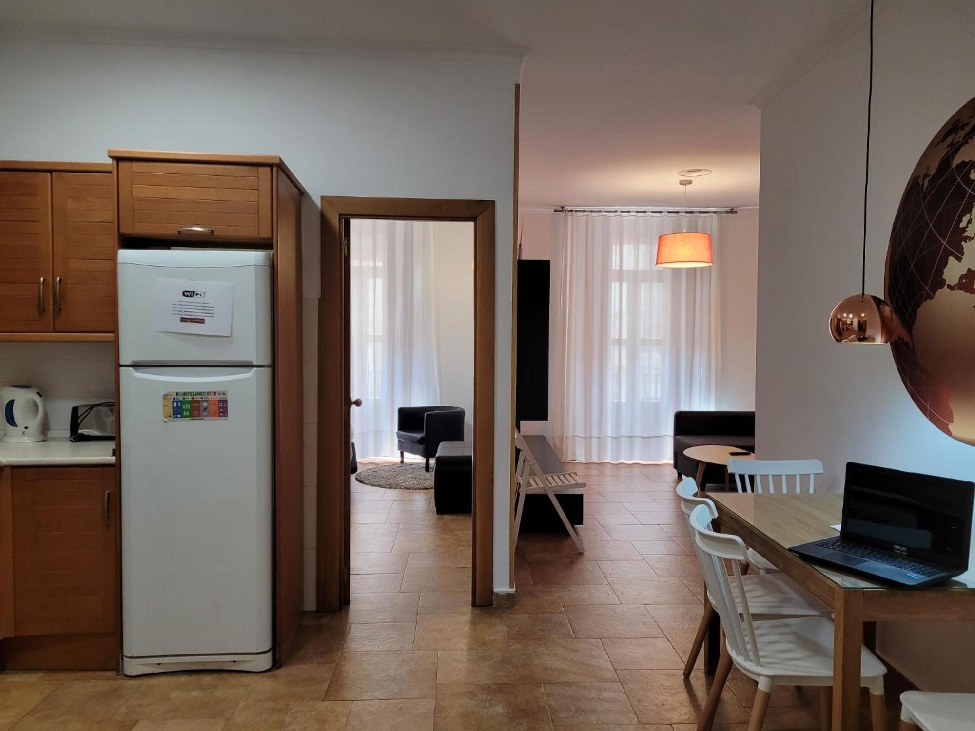Living Valencia Apartments - Merced Luaran gambar